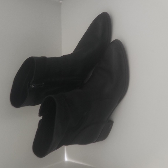 Sam Edelman Hilary Black Leather 3/4 Pointed Toe Boots 9M - Picture 4 of 15